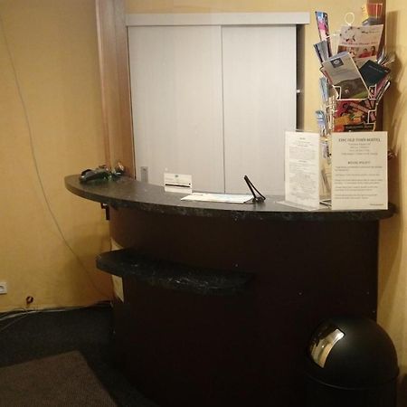 Reval Hostel Экстерьер фото